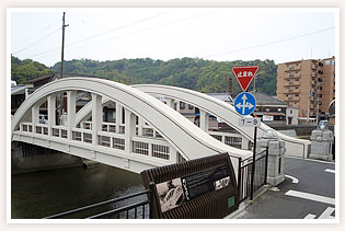 明治橋